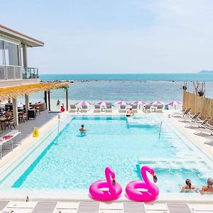 Love Beach Club Koh Samui